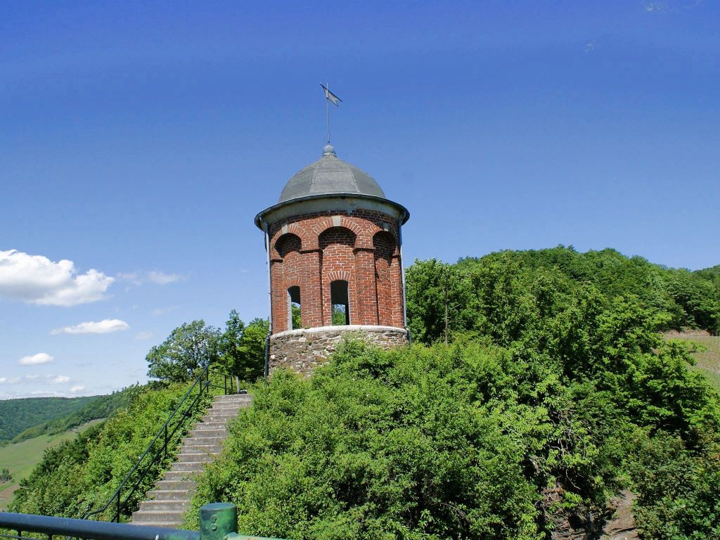 Collis Turm - Mosel Urlaub in Ferienapartment Collis in Gästehaus Zeller Altstadt, Oberstraße 6, 56856 Zell (Mosel)